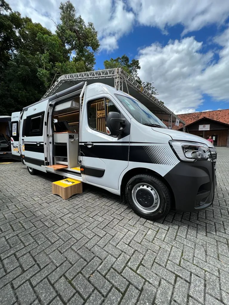 MOTOR HOME MASTER 05 PESSOAS 'GAVIÃO'